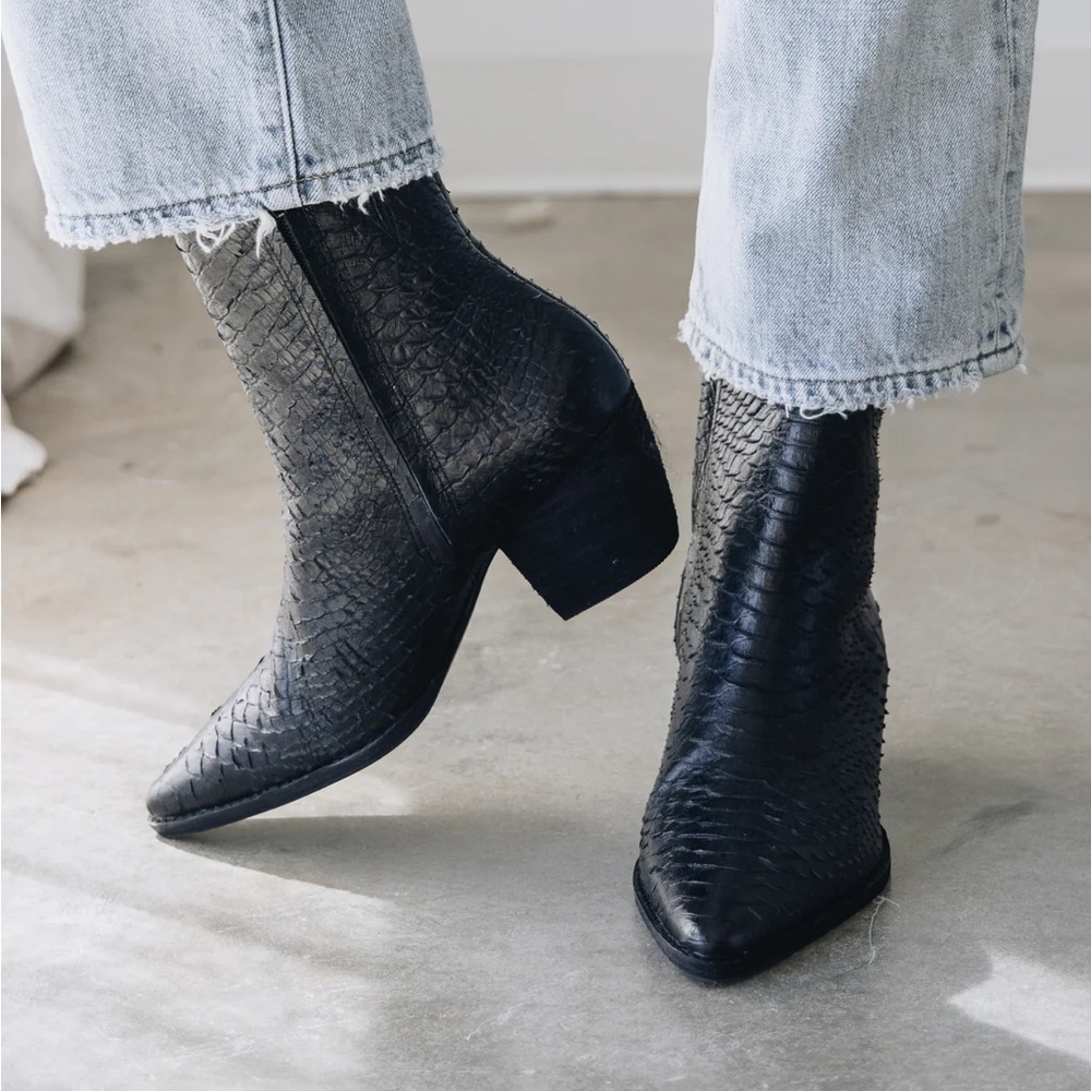 Matisse Coconuts Going West Boot
